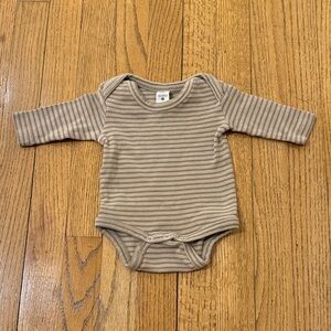 Kate Quinn Brown Striped Long Sleeve Baby Onesie 0-3 months EUC